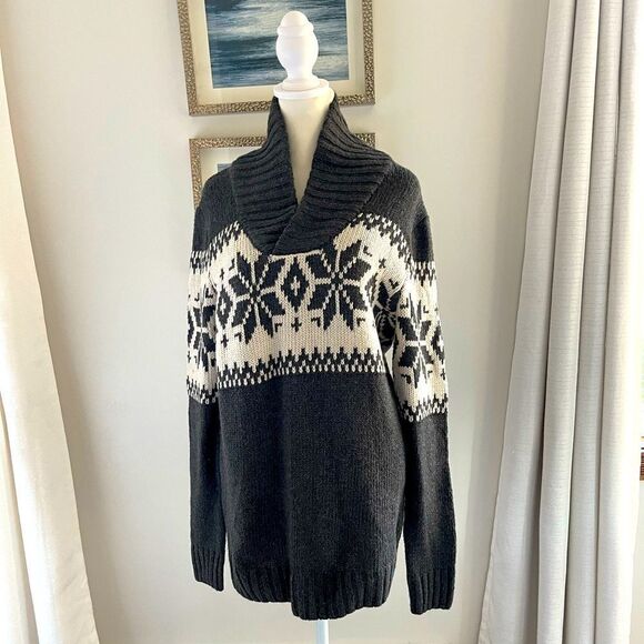 NWT winter snowflake sweater oversized size Medium - Picture 2 of 5